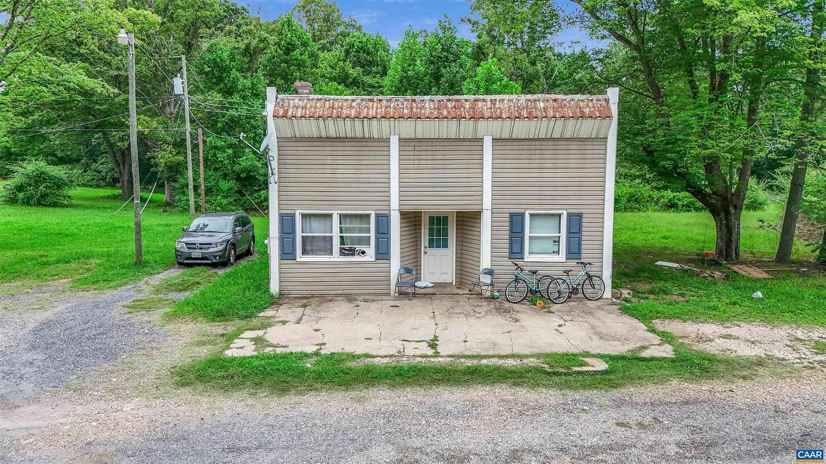3.18 Acres of Land with Home for Sale in Dillwyn, Virginia