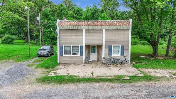 3.18 Acres of Land with Home for Sale in Dillwyn, Virginia