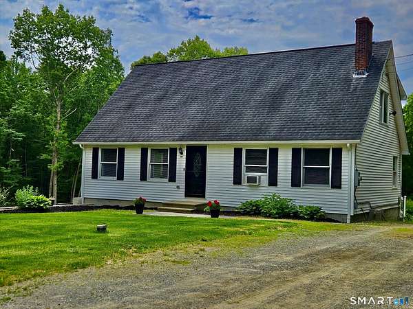 17 Acres of Land with Home for Sale in Pomfret, Connecticut