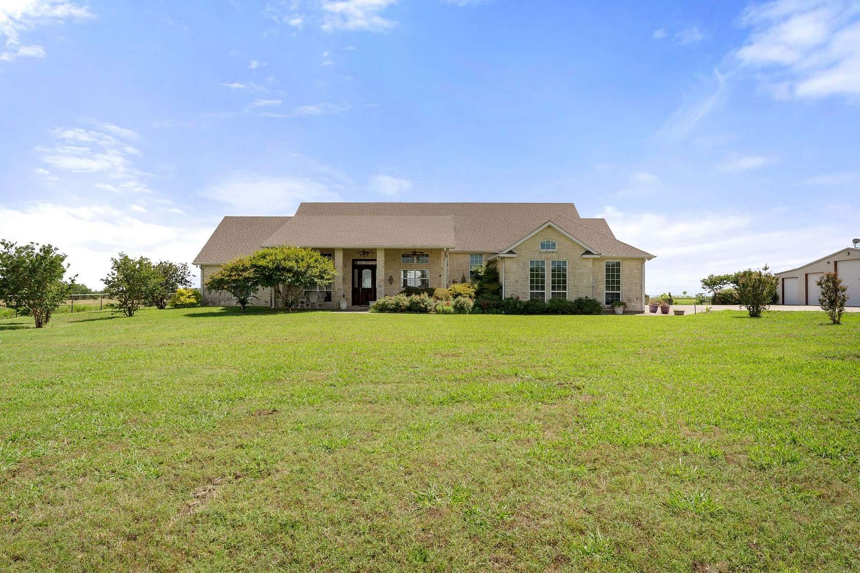 15 Acres of Land with Home for Sale in Terrell, Texas
