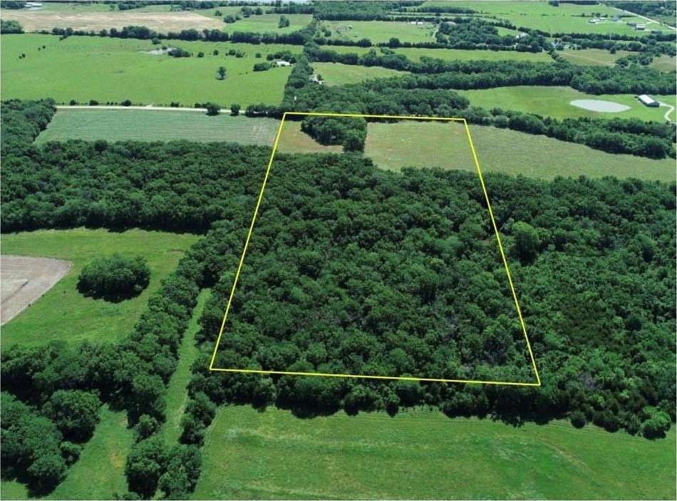 19.3 Acres of Land for Sale in Louisburg, Kansas