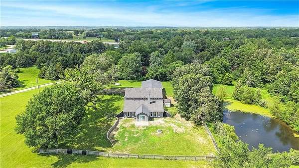 4.6 Acres of Land with Home for Sale in Oak Grove, Missouri