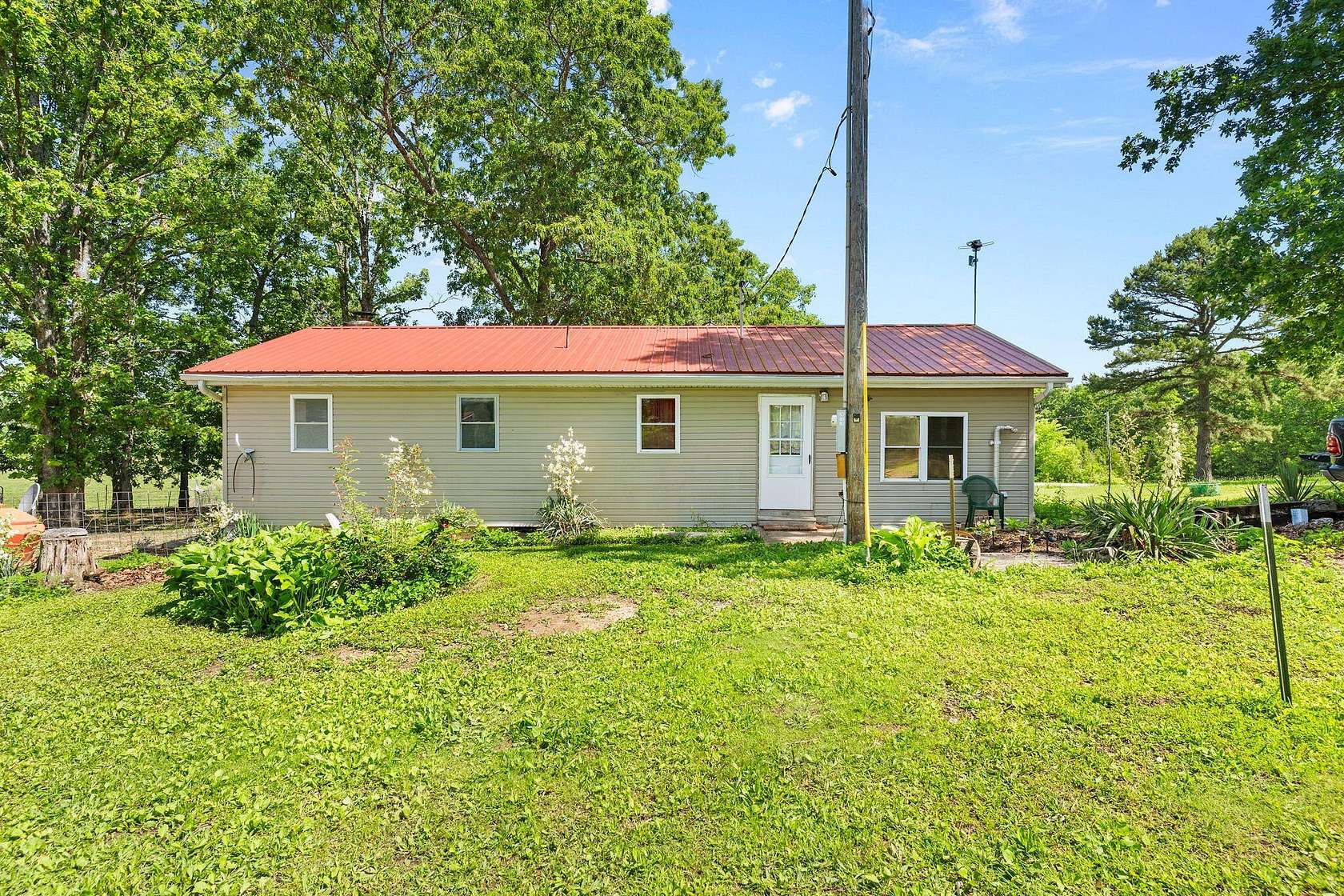 16.2 Acres of Land with Home for Sale in Summersville, Missouri