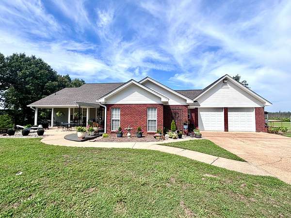 62.8 Acres of Recreational Land with Home for Sale in Grenada, Mississippi