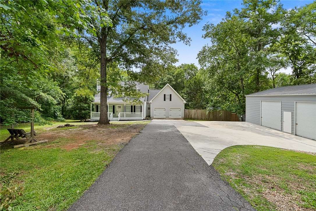 13.7 Acres of Land with Home for Sale in Honea Path, South Carolina