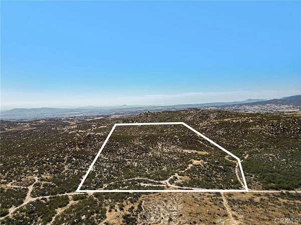 19.7 Acres of Land for Sale in Aguanga, California