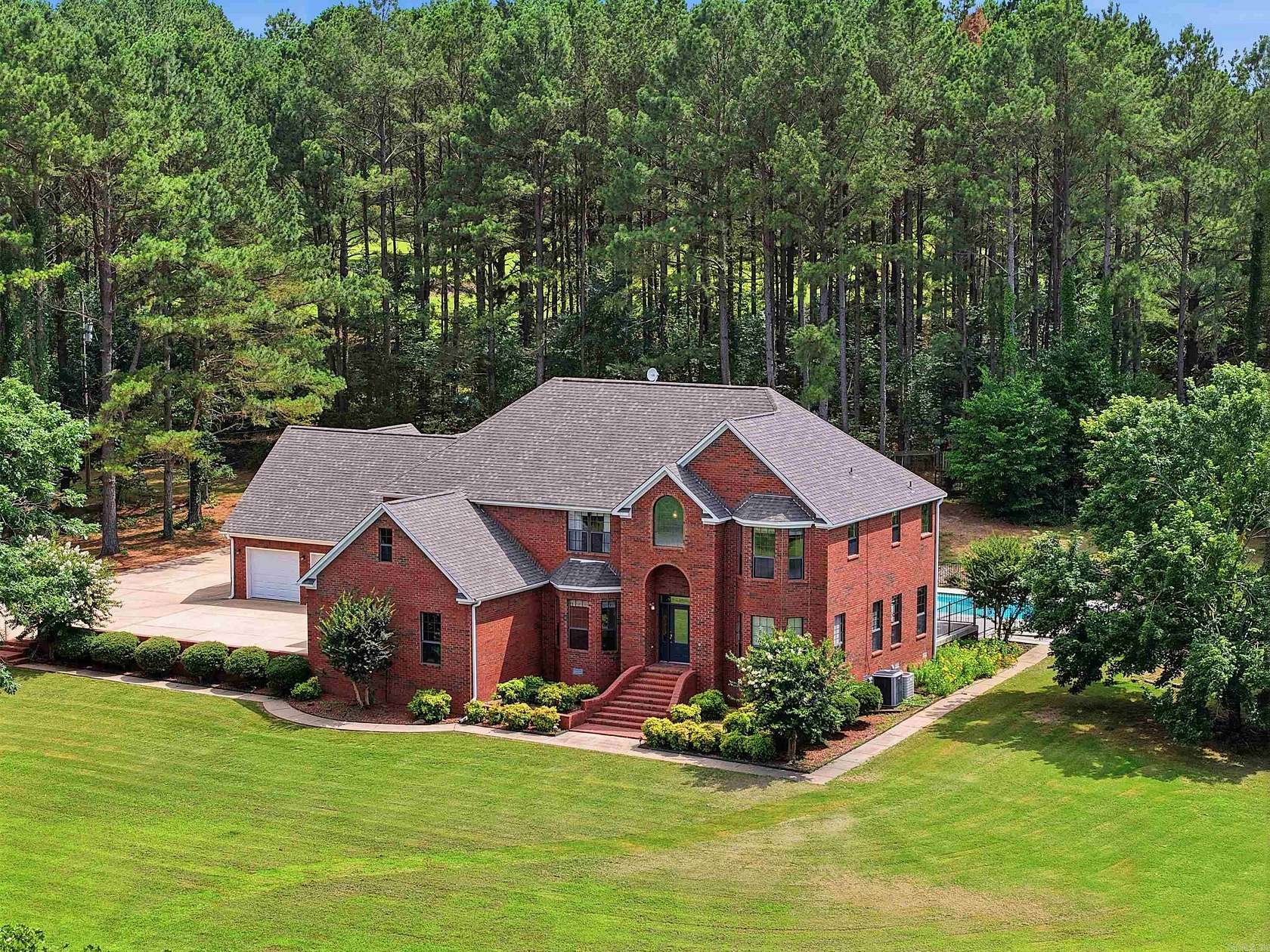 3.37 Acres of Land with Home for Sale in Greenbrier, Arkansas