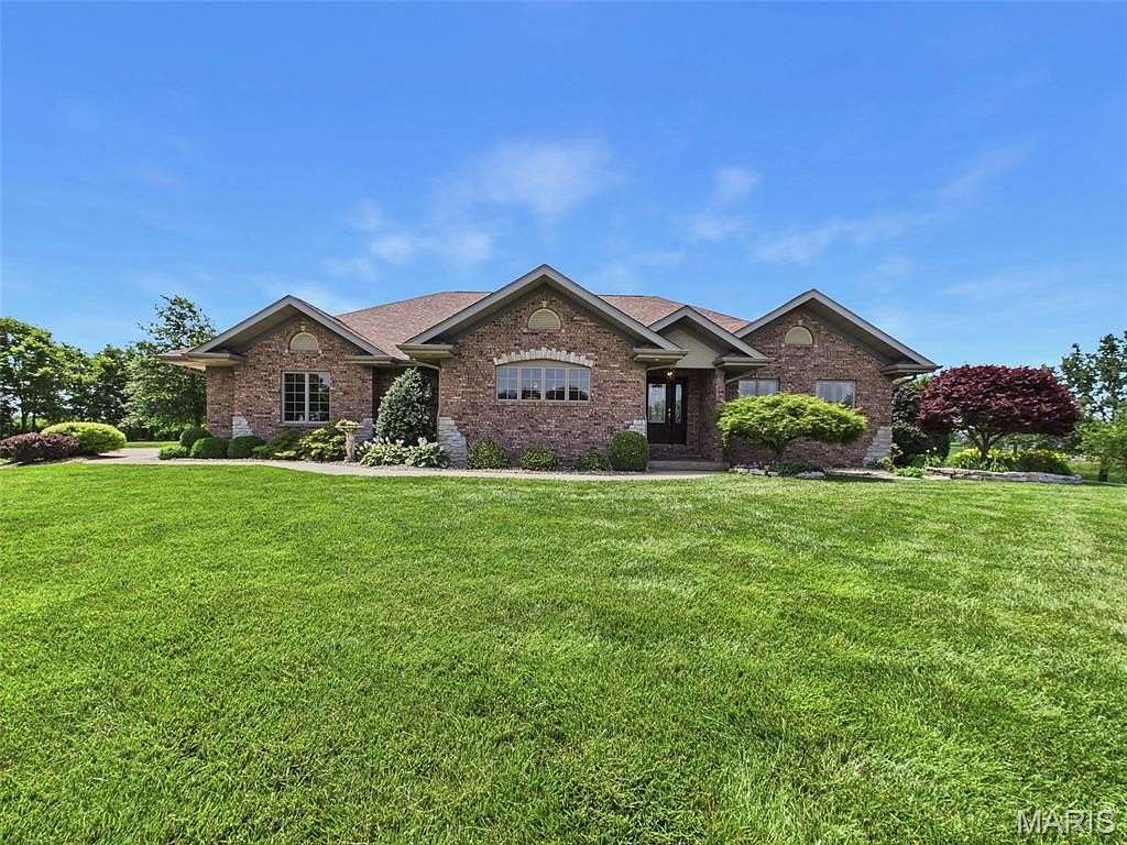 1.52 Acres of Land with Home for Sale in Staunton, Illinois