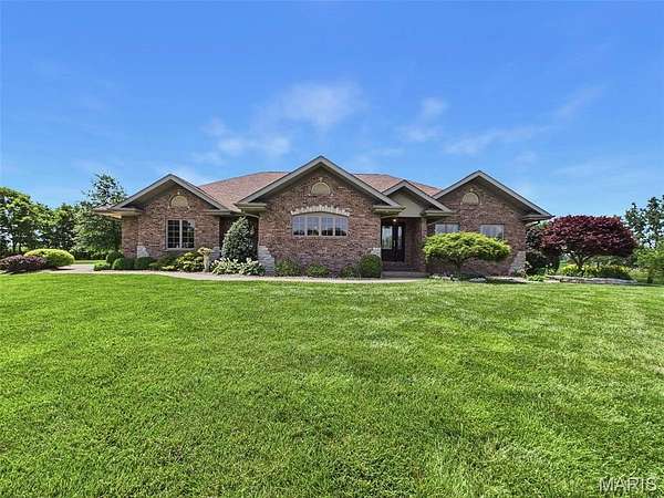 1.52 Acres of Land with Home for Sale in Staunton, Illinois