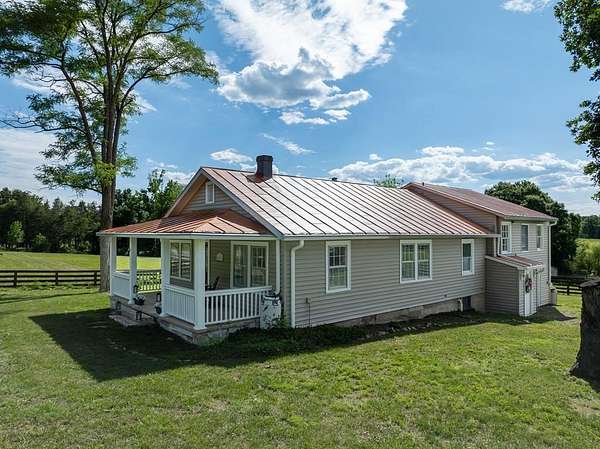 5.13 Acres of Land with Home for Sale in Pamplin City, Virginia