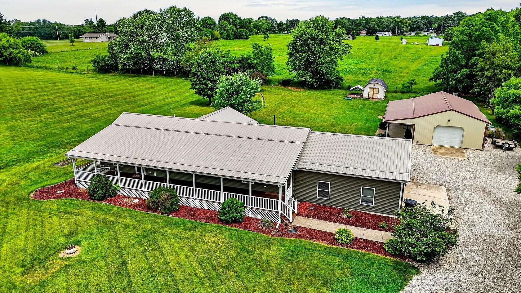 1.65 Acres of Land with Home for Sale in Circleville, Ohio