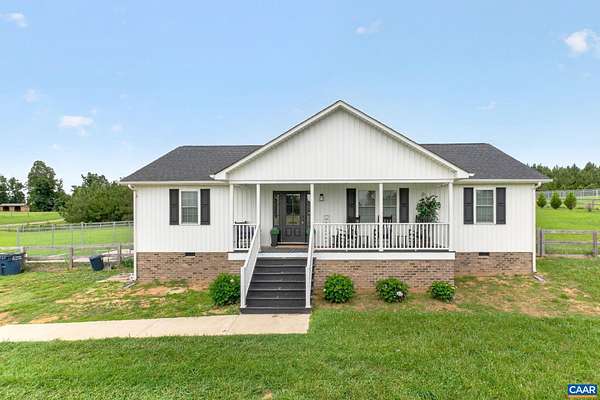 2.45 Acres of Land with Home for Sale in Prospect, Virginia