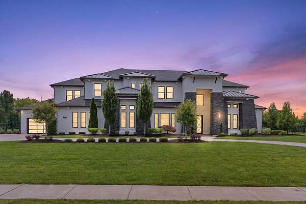 2 Acres of Land with Home for Sale in Brentwood, Tennessee