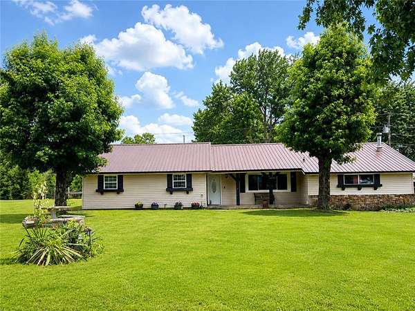 4 Acres of Land with Home for Sale in Springdale, Arkansas