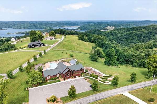 Land for Sale in Celina, Tennessee