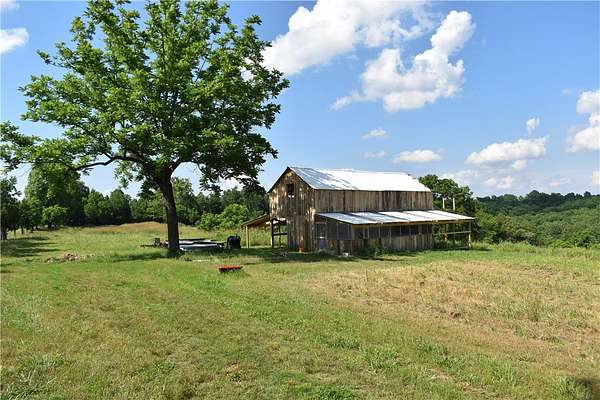 25 Acres of Land for Sale in Marshall, Arkansas