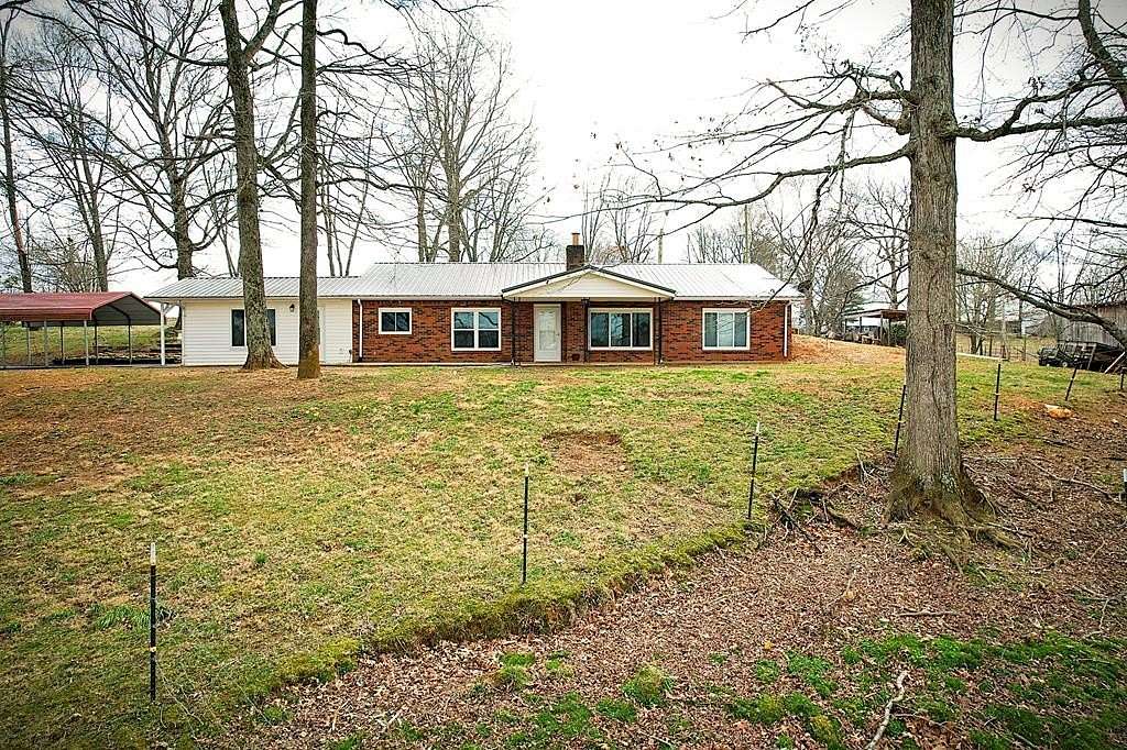 5 Acres of Land with Home for Sale in Monroe, Tennessee