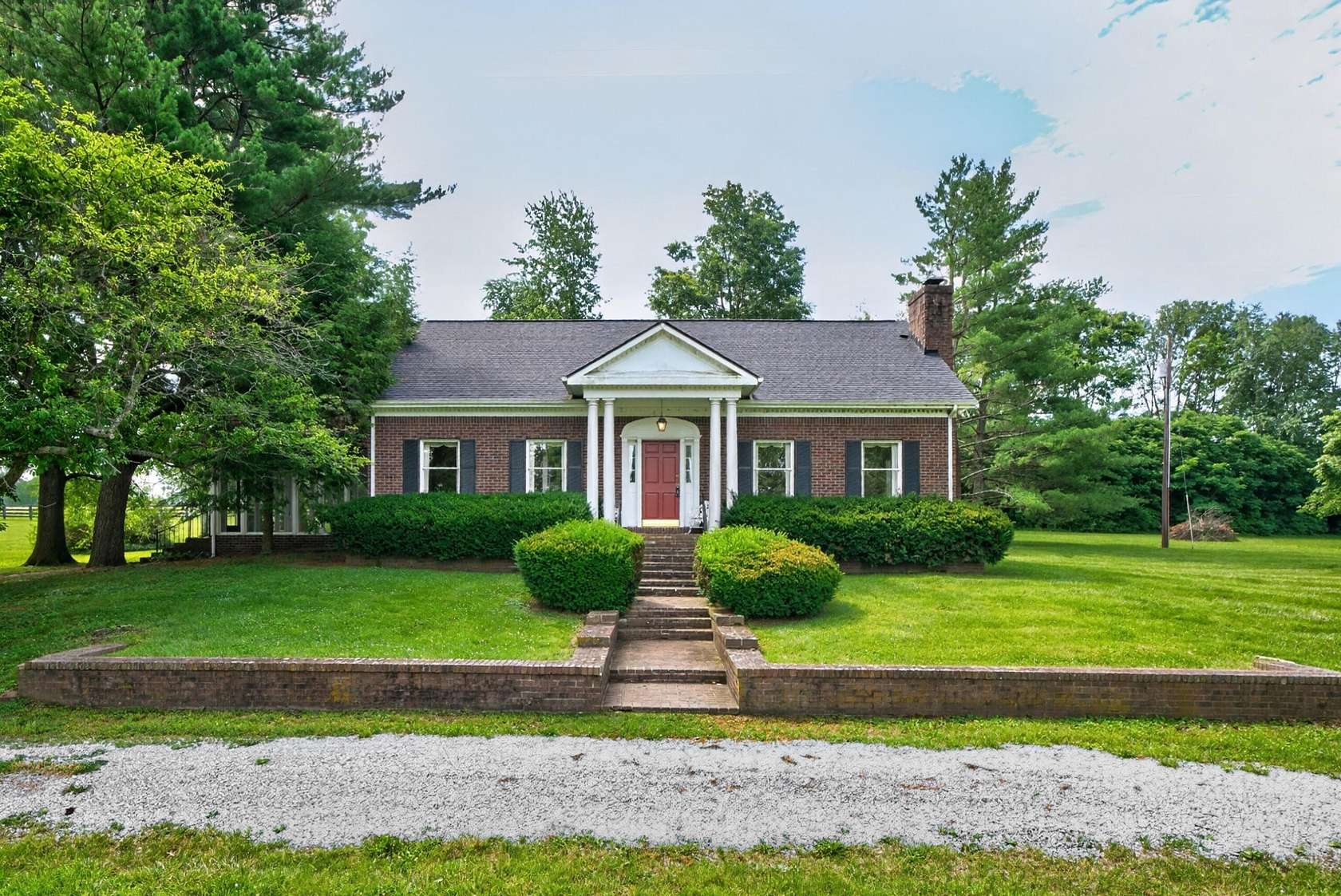6 Acres of Land with Home for Sale in Versailles, Kentucky