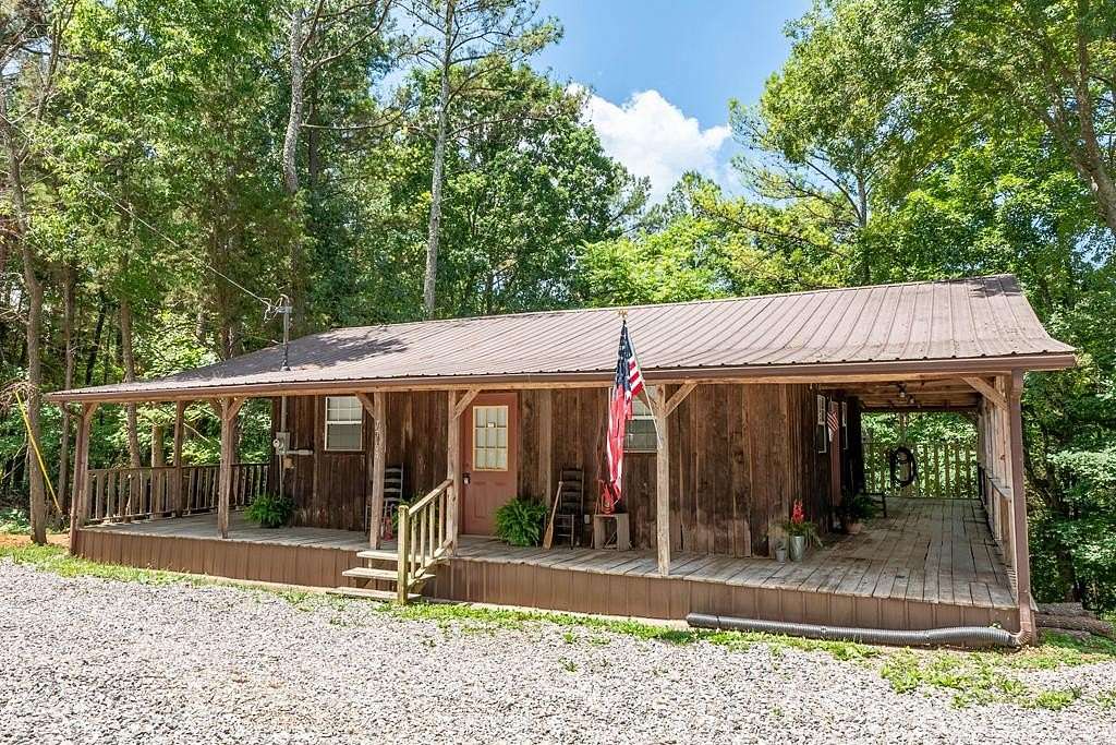 3.2 Acres of Land with Home for Sale in Allons, Tennessee