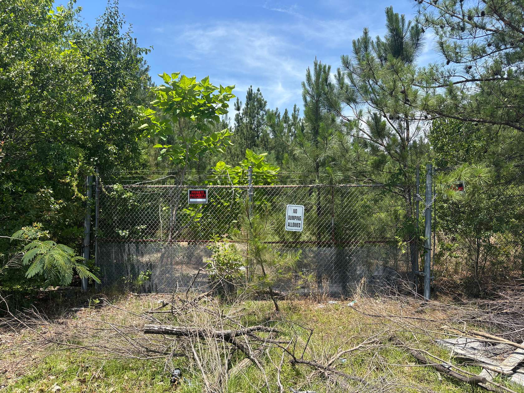 0.95 Acres of Commercial Land for Sale in Fayetteville, North Carolina