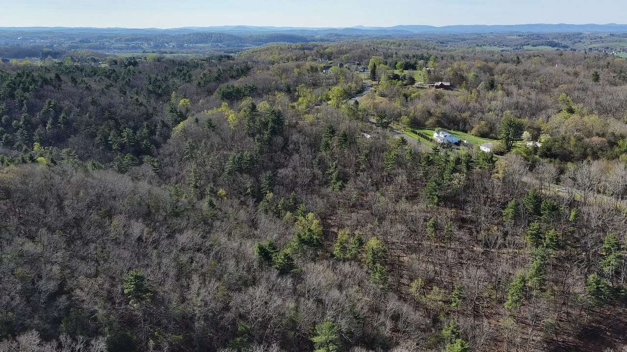 13.7 Acres of Land for Sale in Blacksburg, Virginia