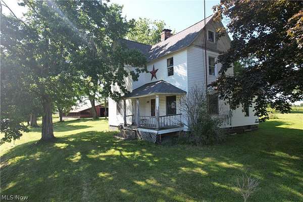 9.66 Acres of Land with Home for Sale in Diamond, Ohio