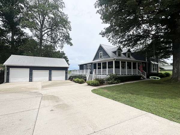 2.43 Acres of Land with Home for Sale in Hillsboro, Tennessee