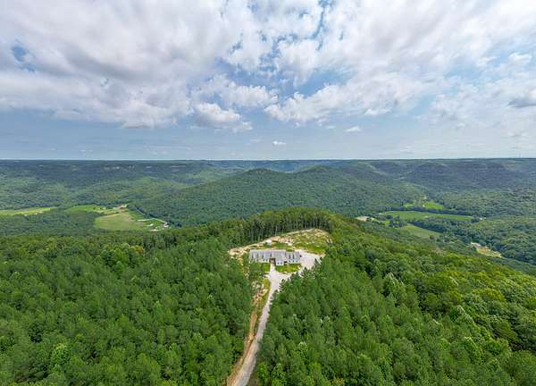 539 Acres of Recreational Land for Sale in Jamestown, Tennessee