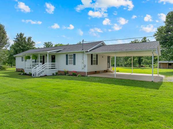 5 Acres of Land with Home for Sale in Lewisburg, Tennessee