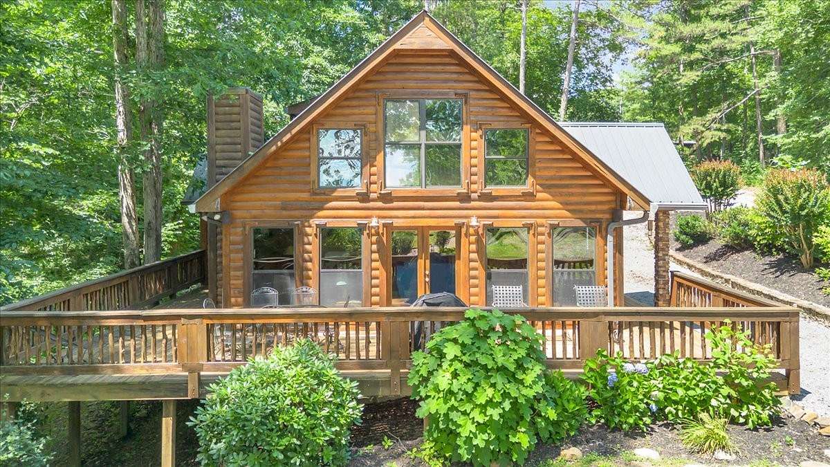 1.7 Acres of Land with Home for Sale in Smithville, Tennessee
