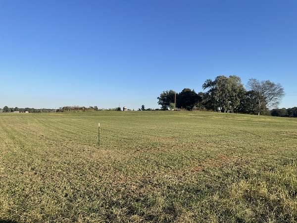 5.65 Acres of Residential Land for Sale in Chapel Hill, Tennessee