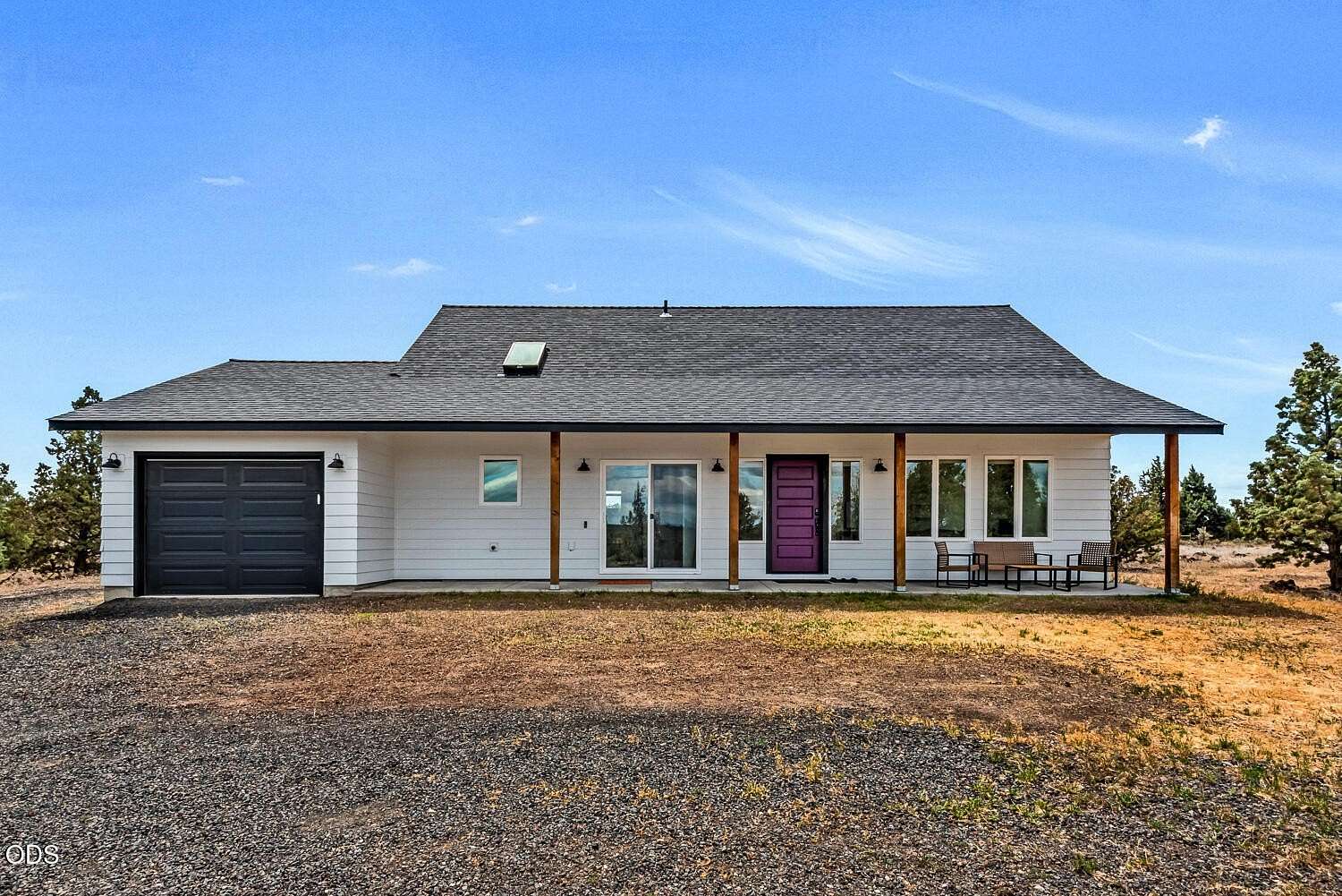 5.22 Acres of Land with Home for Sale in Terrebonne, Oregon