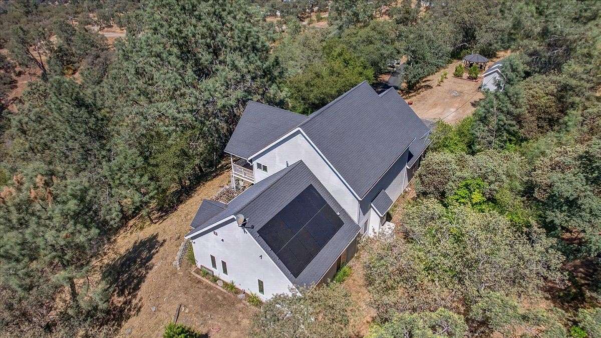 6.44 Acres of Land with Home for Sale in Tollhouse, California