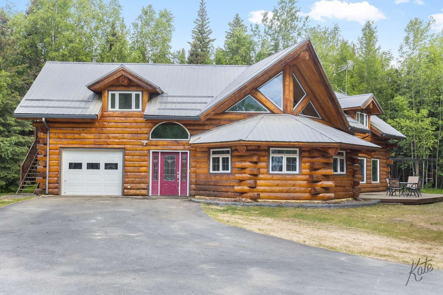 4.47 Acres of Land with Home for Sale in Salcha, Alaska