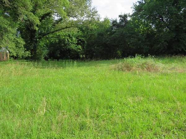 0.11 Acres of Residential Land for Sale in De Kalb, Texas