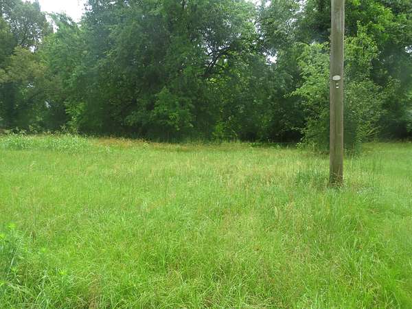 0.18 Acres of Residential Land for Sale in De Kalb, Texas