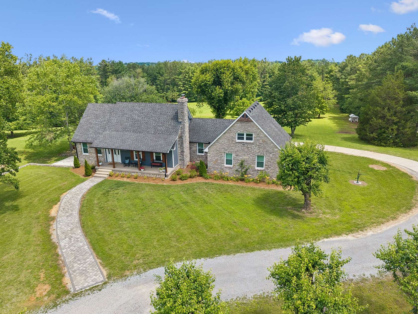 4 Acres of Land with Home for Sale in White House, Tennessee