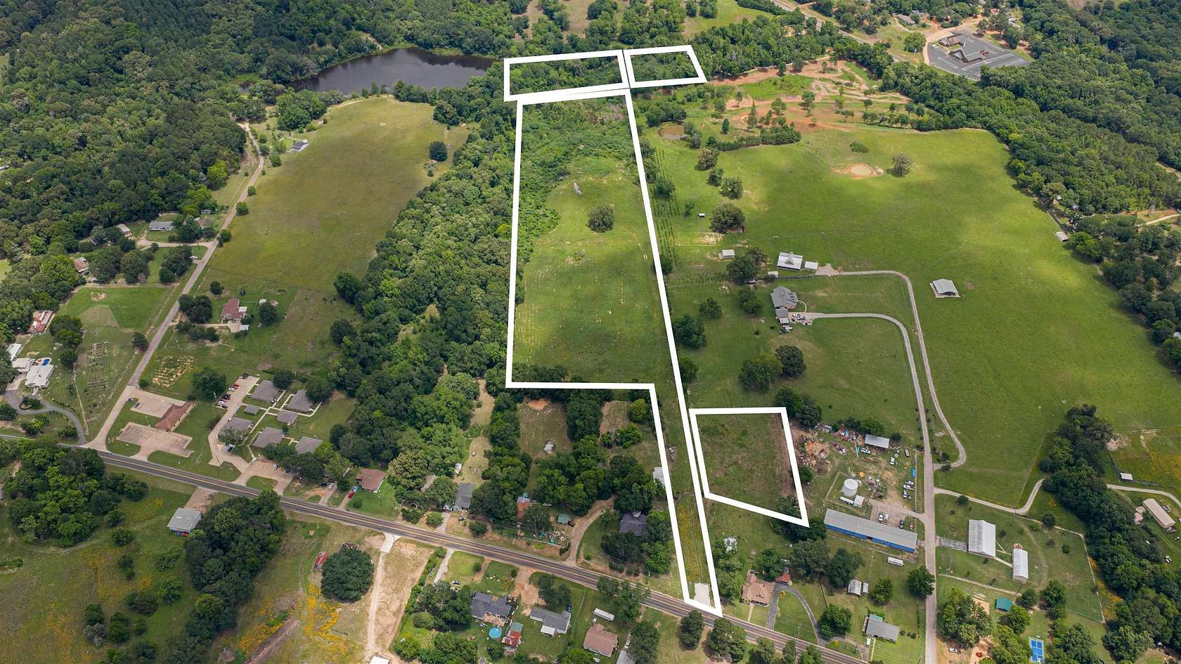 19.5 Acres of Land for Sale in Winona, Texas