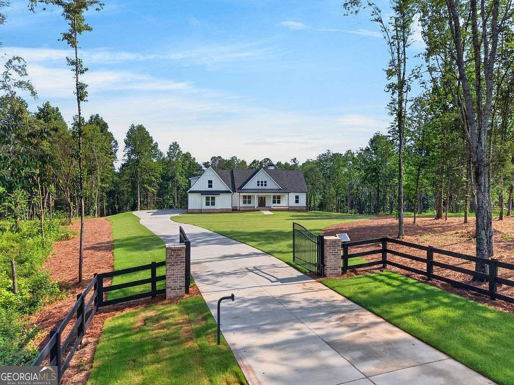 5.58 Acres of Land with Home for Sale in Fairmount, Georgia