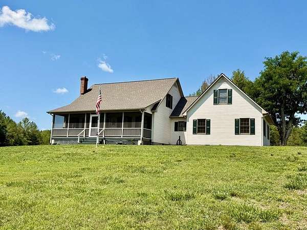 97.3 Acres of Agricultural Land with Home for Sale in Nathalie, Virginia