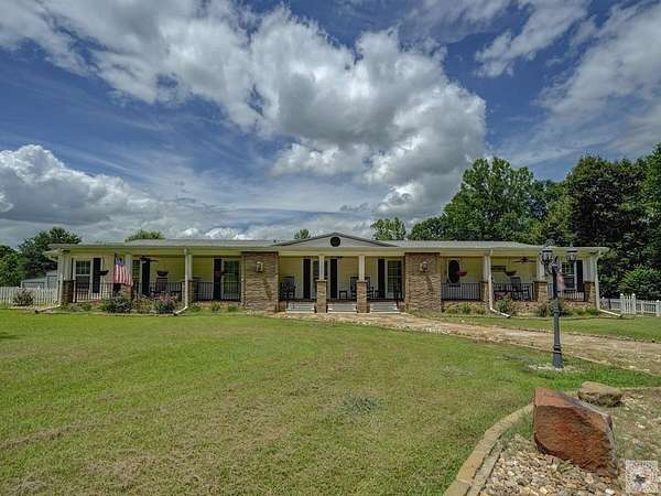 2.45 Acres of Land with Home for Sale in Texarkana, Texas
