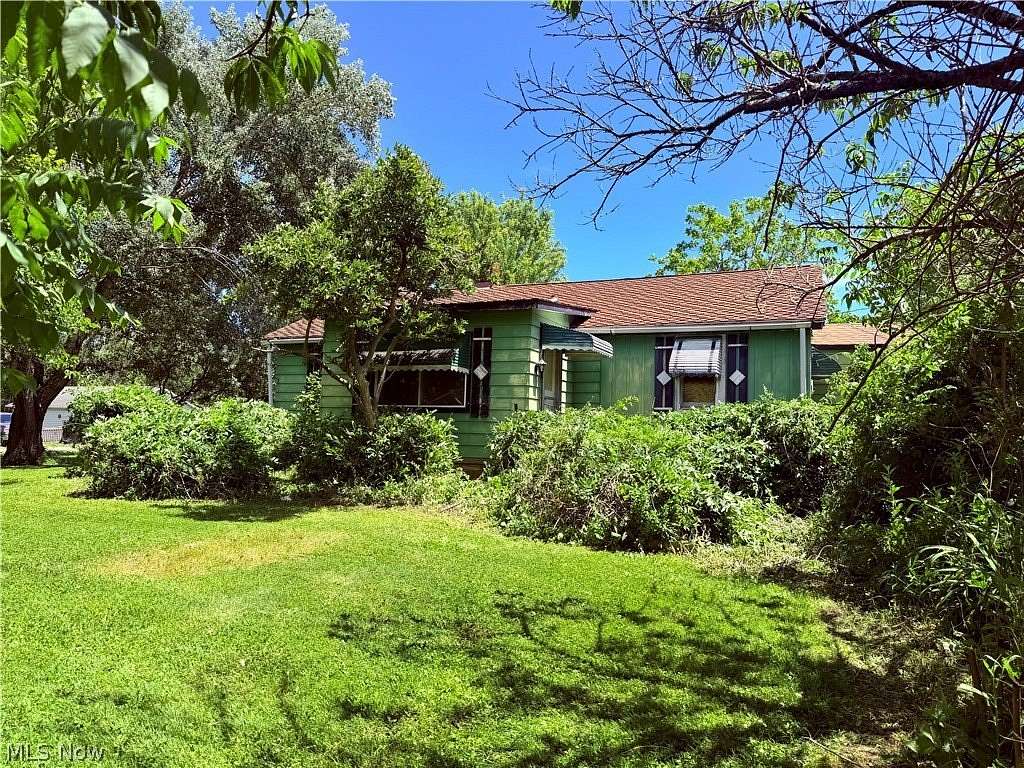 5 Acres of Land with Home for Sale in Madison, Ohio