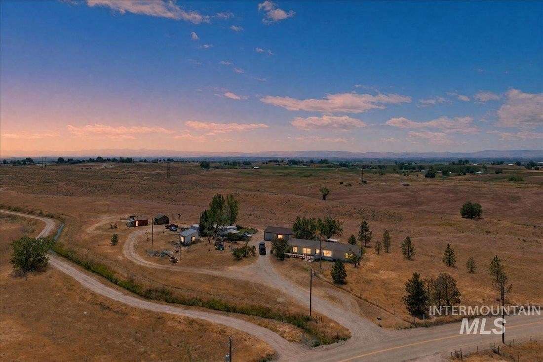 37.4 Acres of Agricultural Land with Home for Sale in Caldwell, Idaho