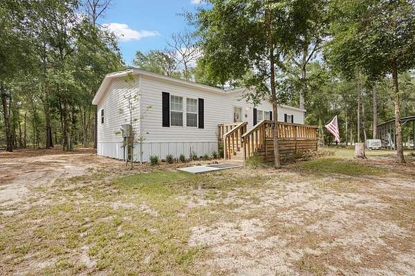 2.13 Acres of Land with Home for Sale in Bell, Florida