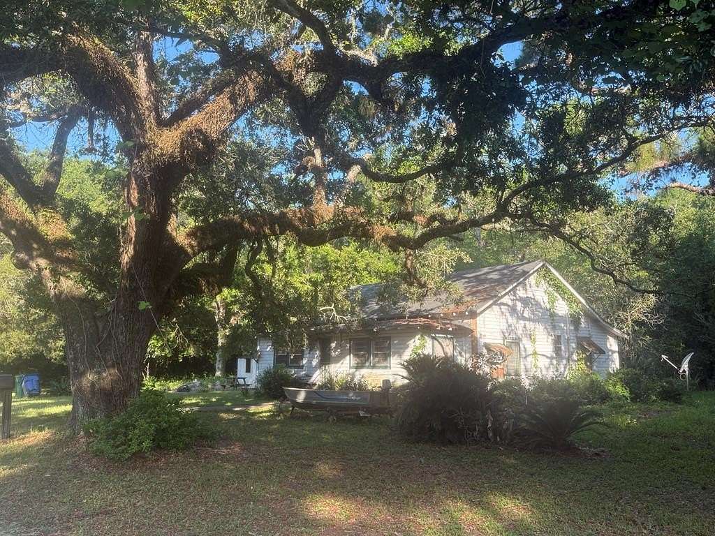 1.5 Acres of Land with Home for Sale in Apalachicola, Florida