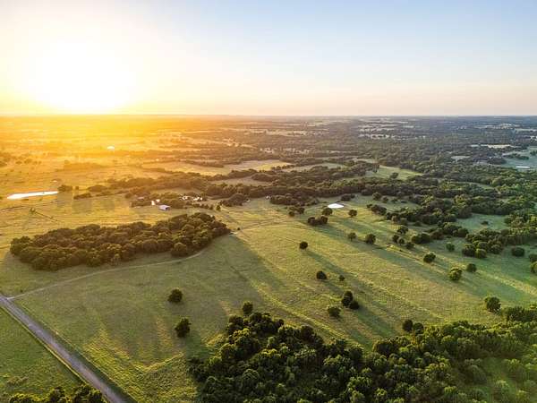 464 Acres of Land for Sale in Elmore City, Oklahoma