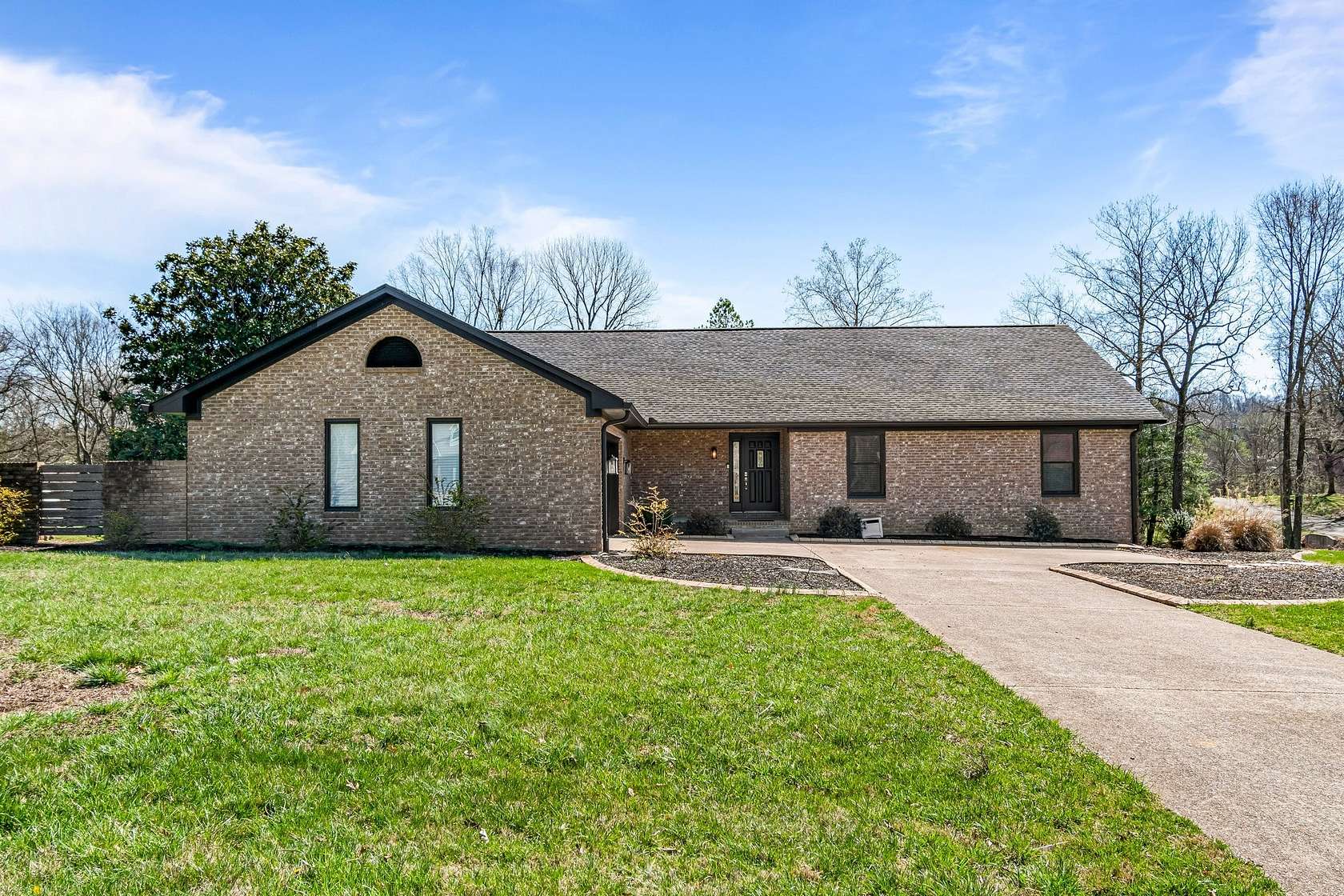 2.5 Acres of Land with Home for Sale in Columbia, Tennessee