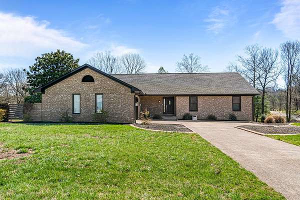 2.5 Acres of Land with Home for Sale in Columbia, Tennessee