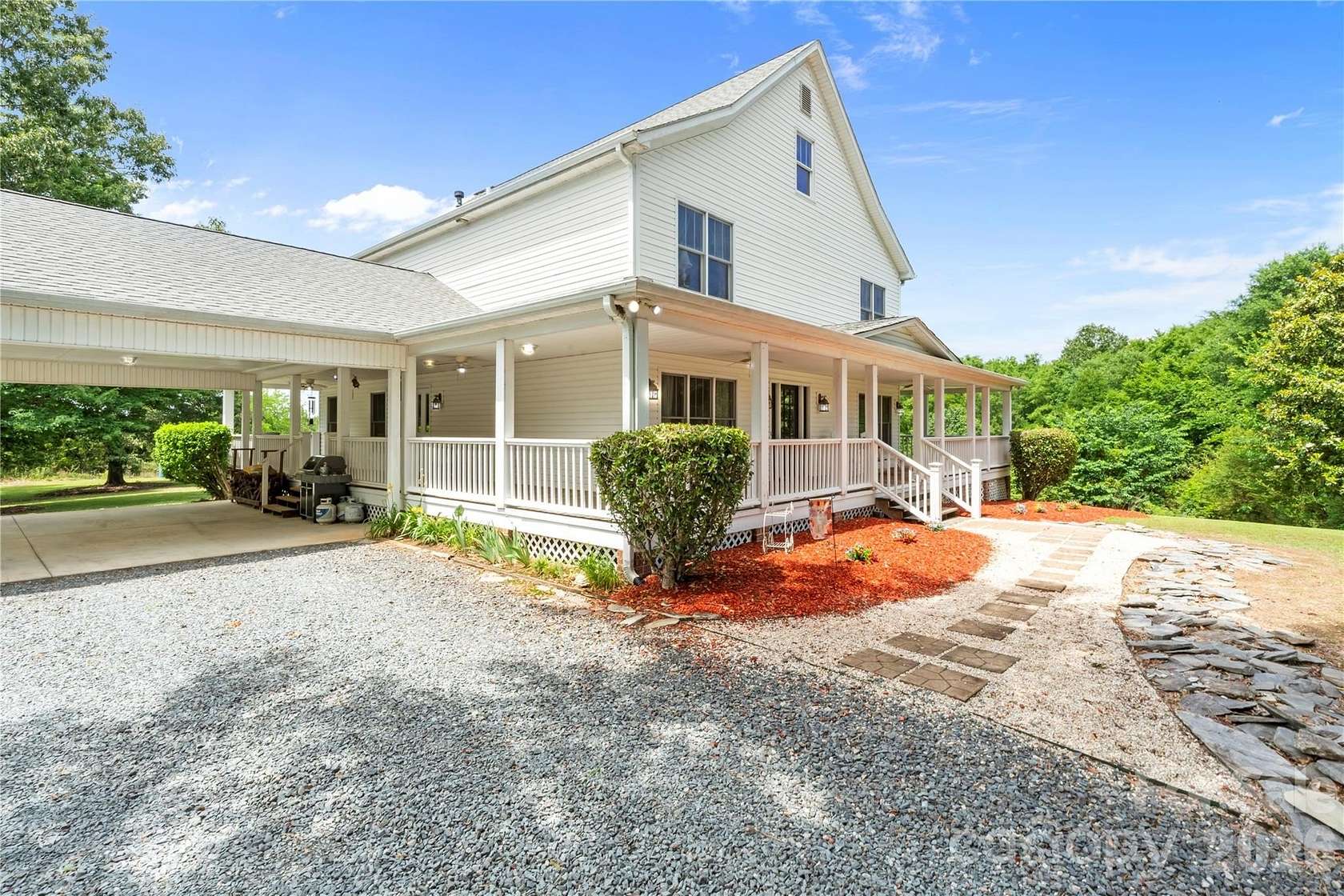 10 Acres of Recreational Land with Home for Sale in Wingate, North Carolina