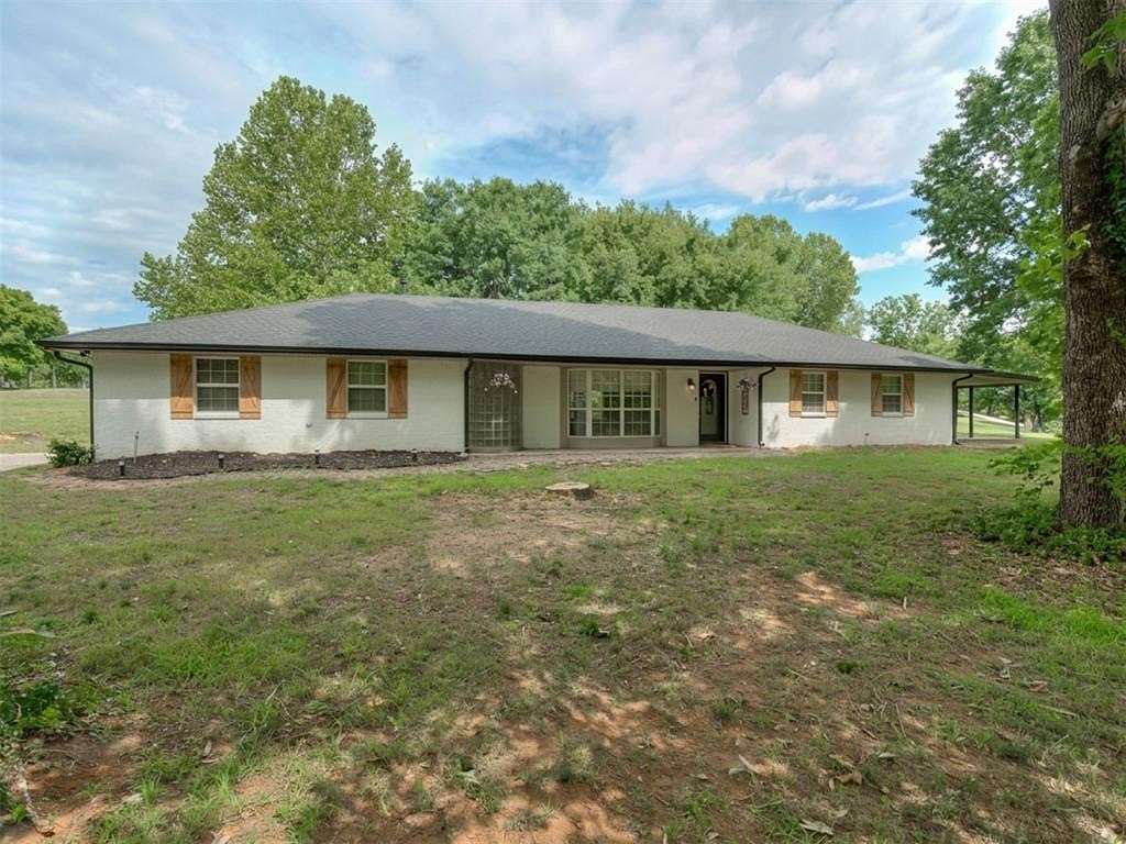 2.55 Acres of Land with Home for Sale in Blanchard, Oklahoma